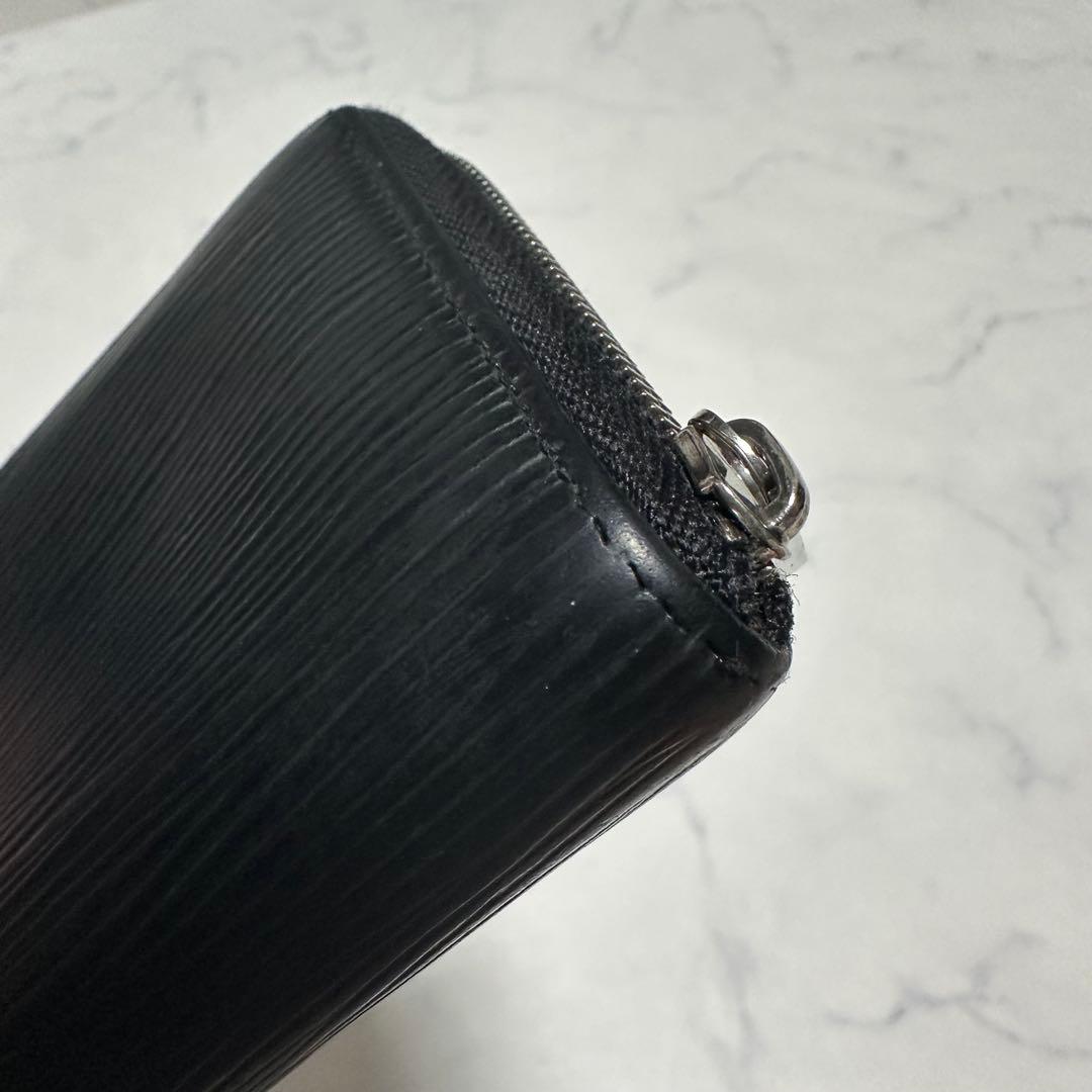 ルイヴィトン　ジッピーパース　エピレザー　ブラック　ケース　カード