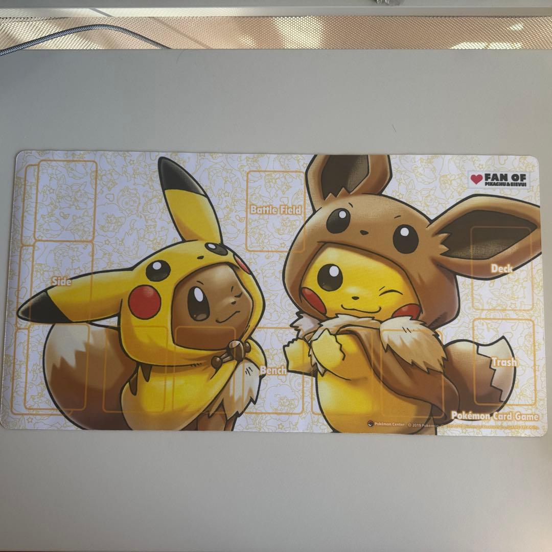 ポケモンカード ラバープレイマット FAN OF PIKACHU＆EIEVUI