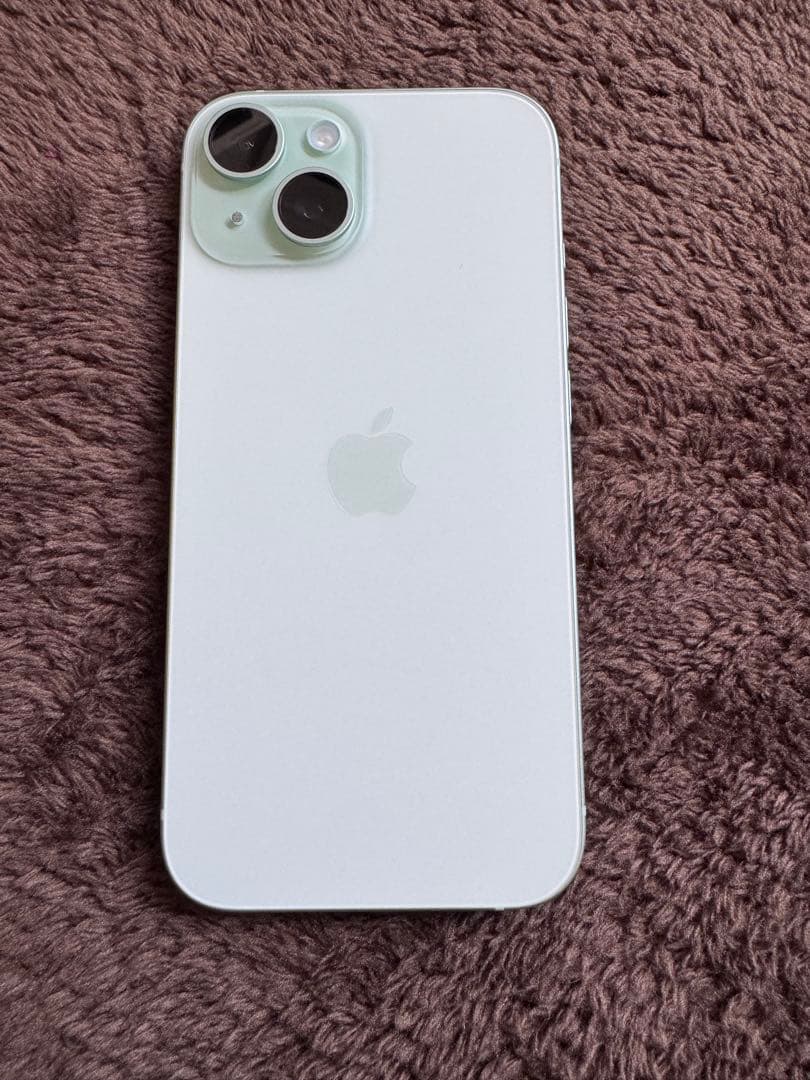 ［新品］iPhone 15 Green 本体　128GB