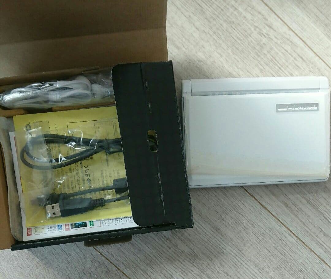 電子辞書 CASIO カシオ EX-word XD-A4800WE