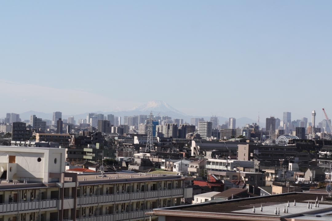 キャノン　 LENS　EF 85㎜F1.8 　 フード、前後キャップ付き　並品