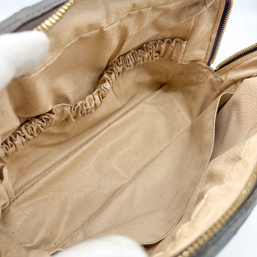 ルイヴィトン トゥルース トワレット 28 モノグラム ポーチ セカンドバッグ