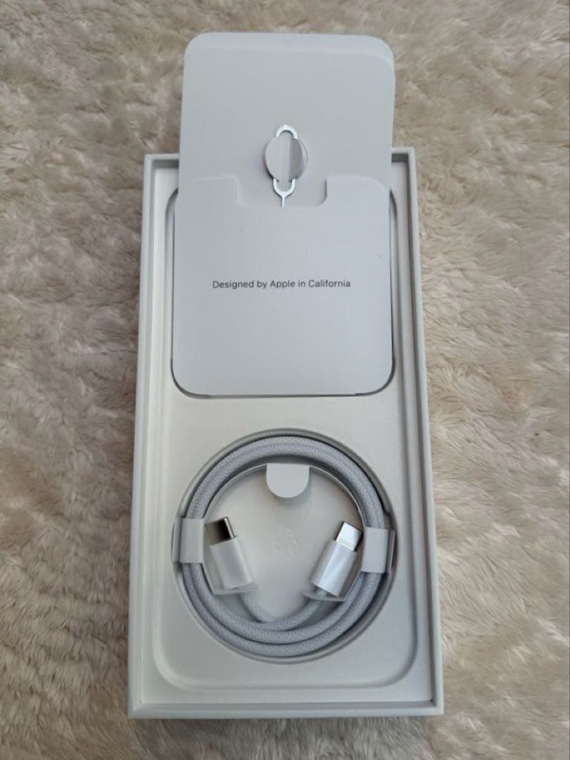 iPhone 15 Pro Max 256GB ホワイト SIMフリー