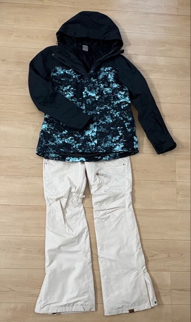 ROXY スノーボードウェア スキーウェア上下セット