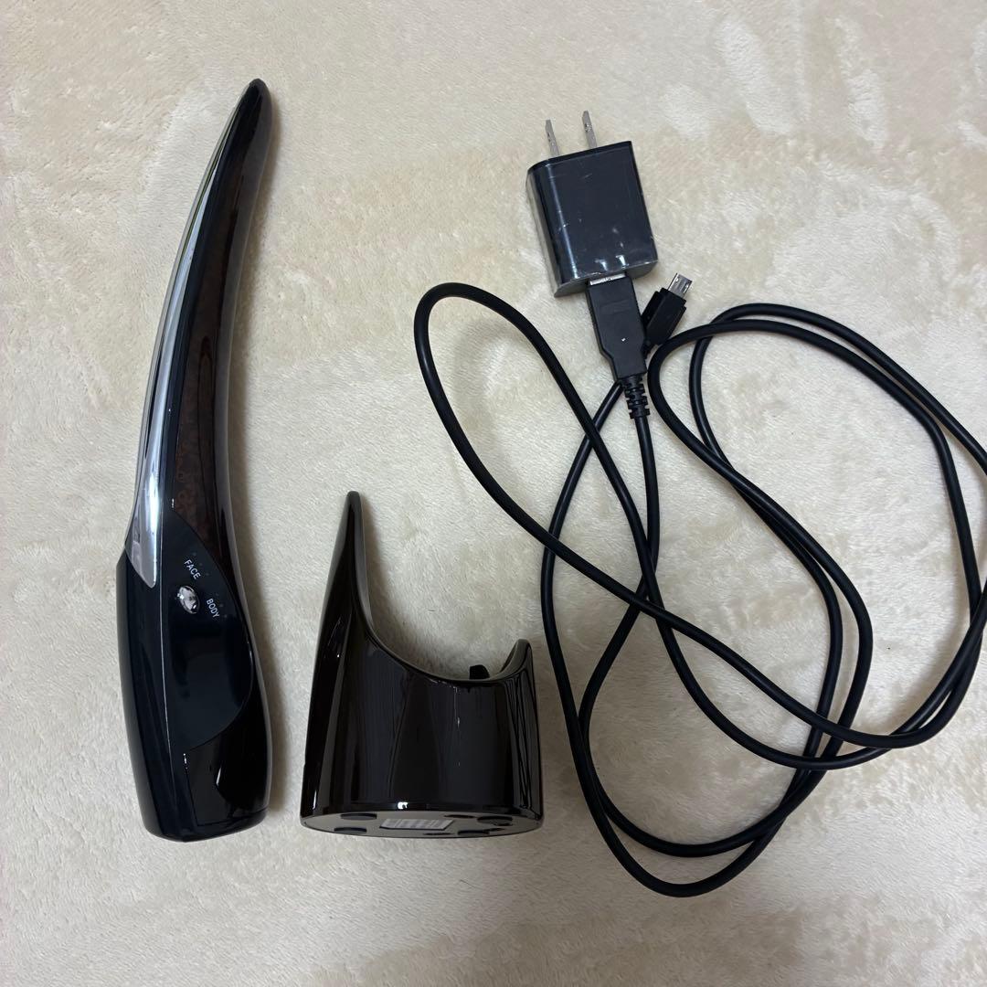 【美顔器】PYR-KNIGHT パイラナイト