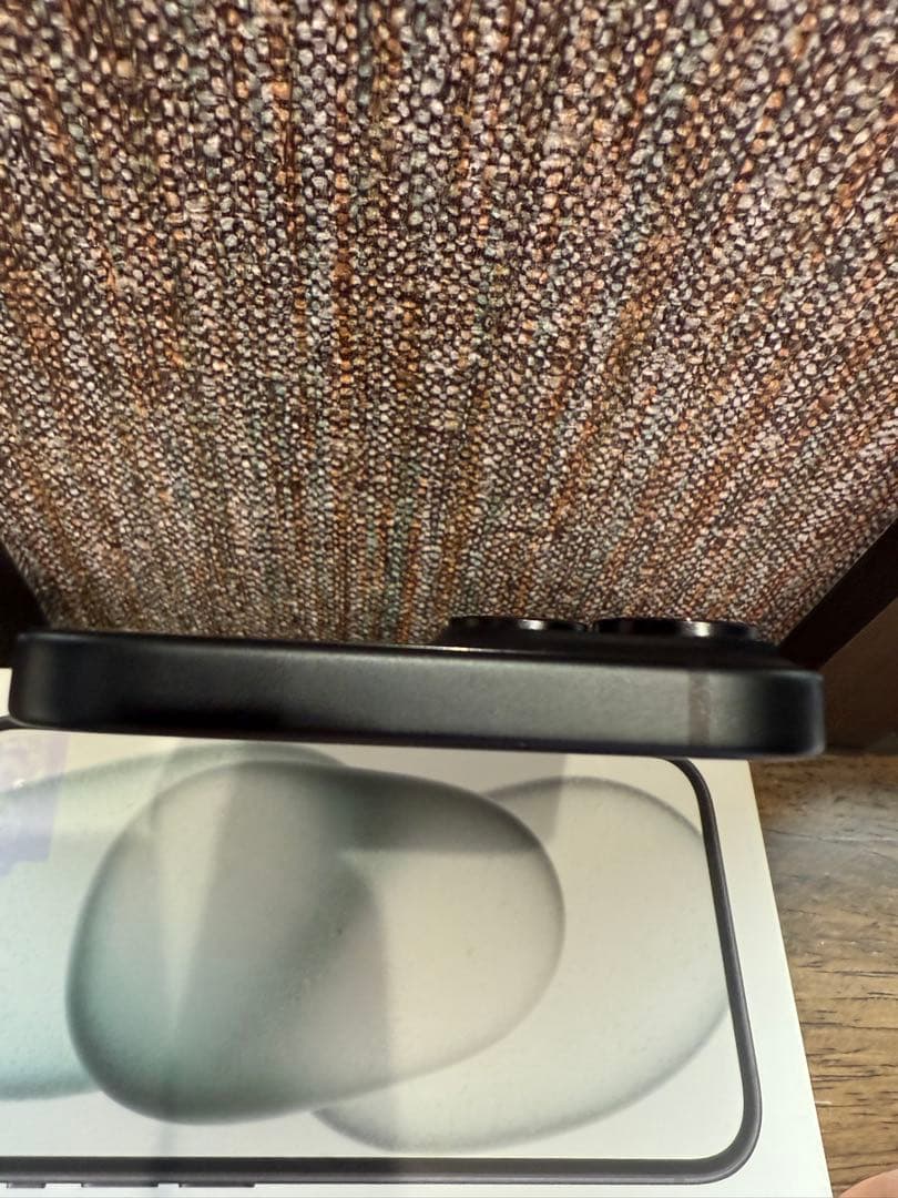 美品iPhone 15 本体　MTMH3J/A ブラック128GB