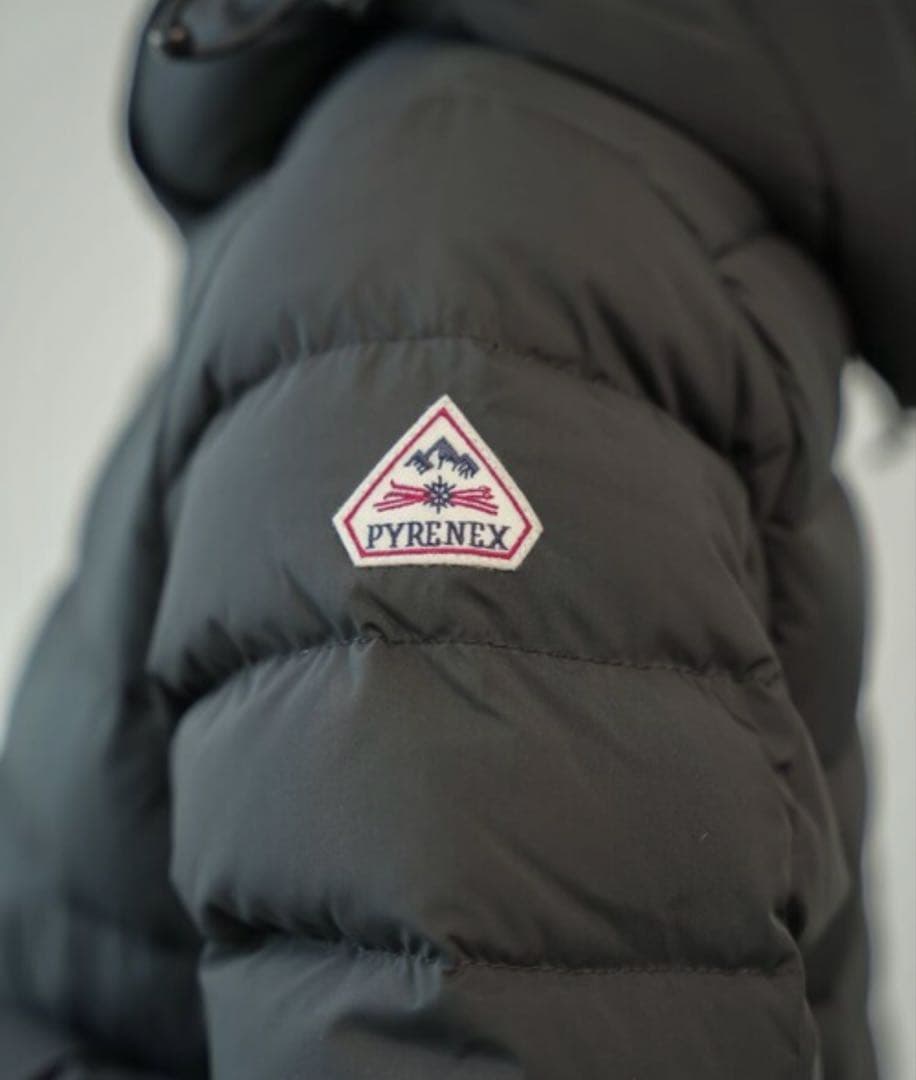 美品 今期 PYRENEX スプートニックロングソフト2 ダウンブラック