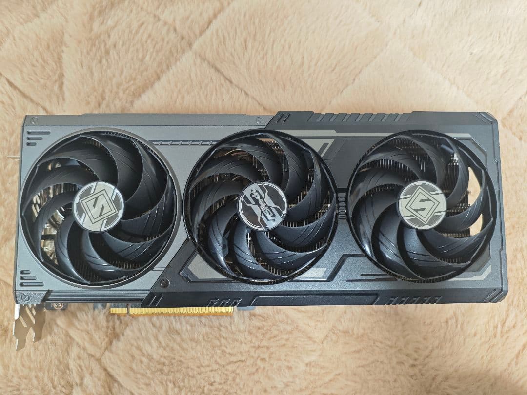 貞*士様 RX9070XT sld 16g steel legend グラフィッ