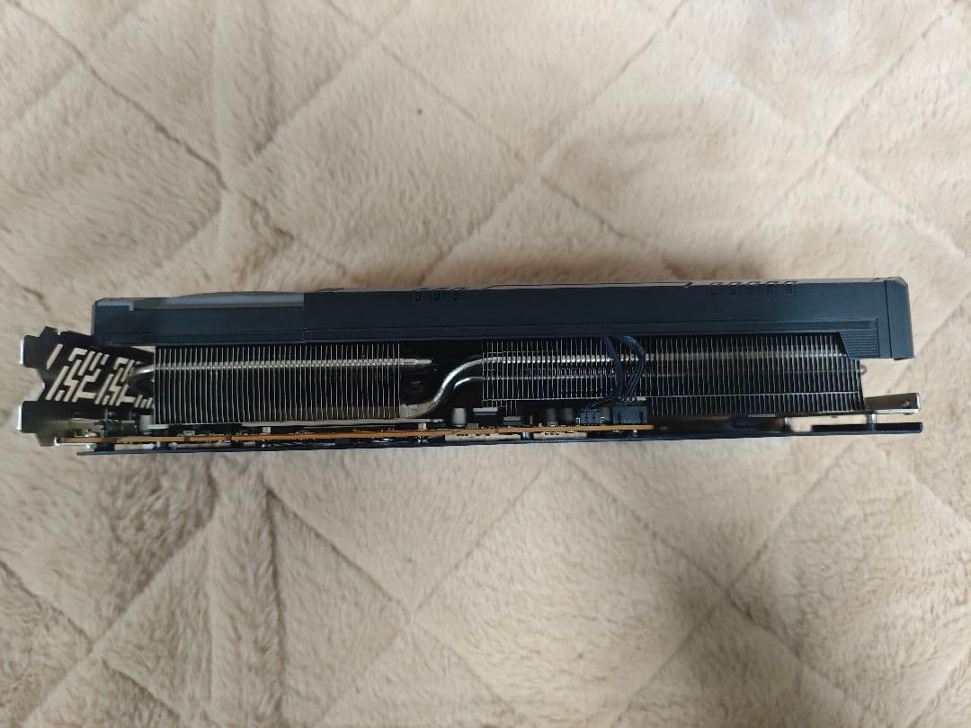 貞*士様 RX9070XT sld 16g steel legend グラフィッ