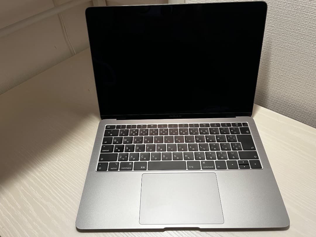 【すぐ使える】MacBook Air 13 2018 i5 8GB 初期化済
