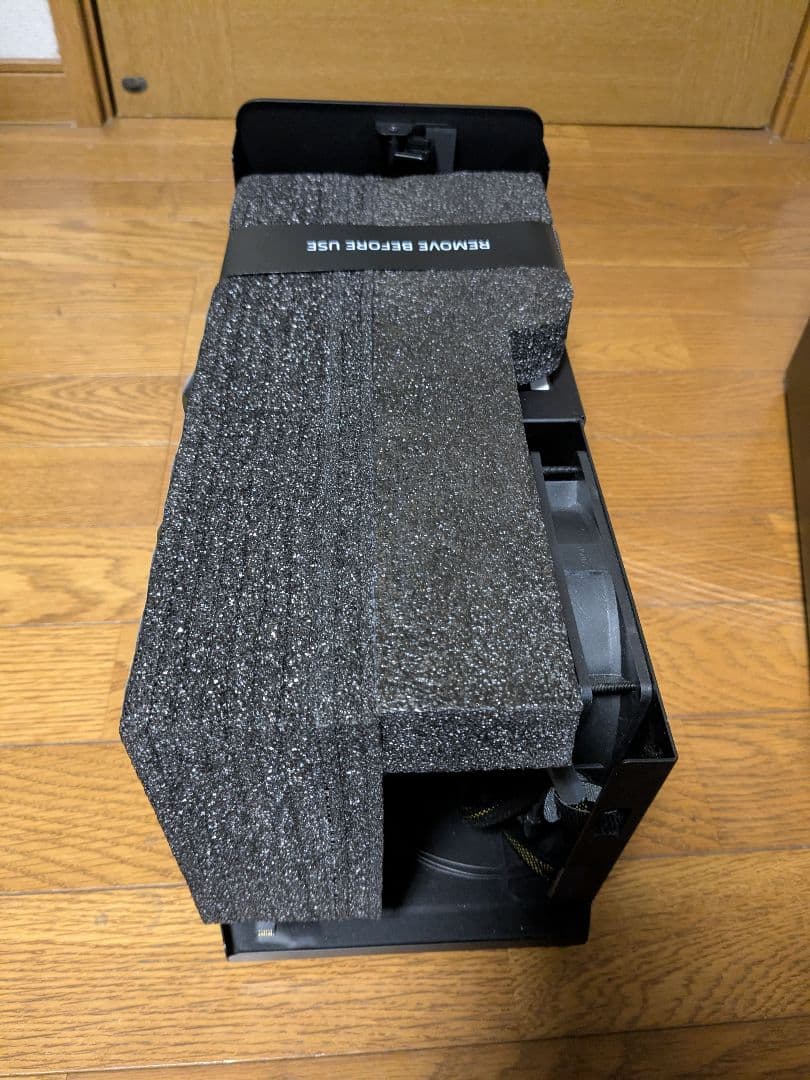 Razer Core X 外部GPUエンクロージャー　外付グラフィックボックス