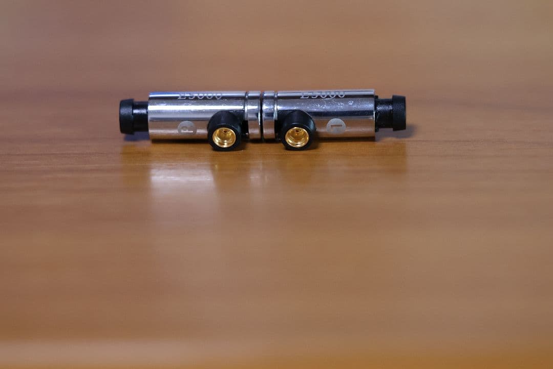 【訳あり】final E5000 +finalシルバーコートケーブル4.4mm