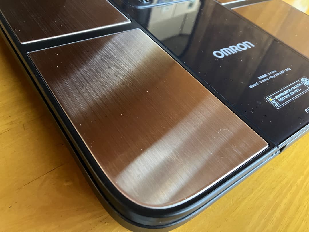 OMRON Karada Scan 703T 体脂肪計