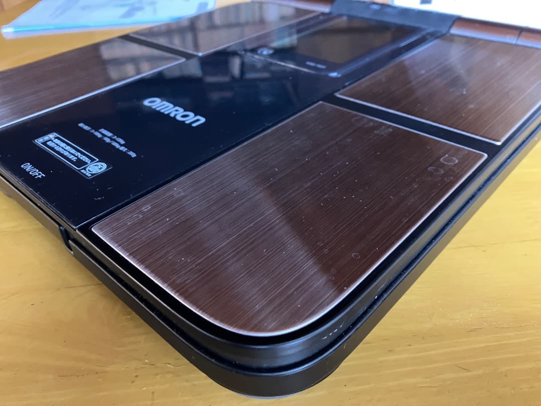 OMRON Karada Scan 703T 体脂肪計