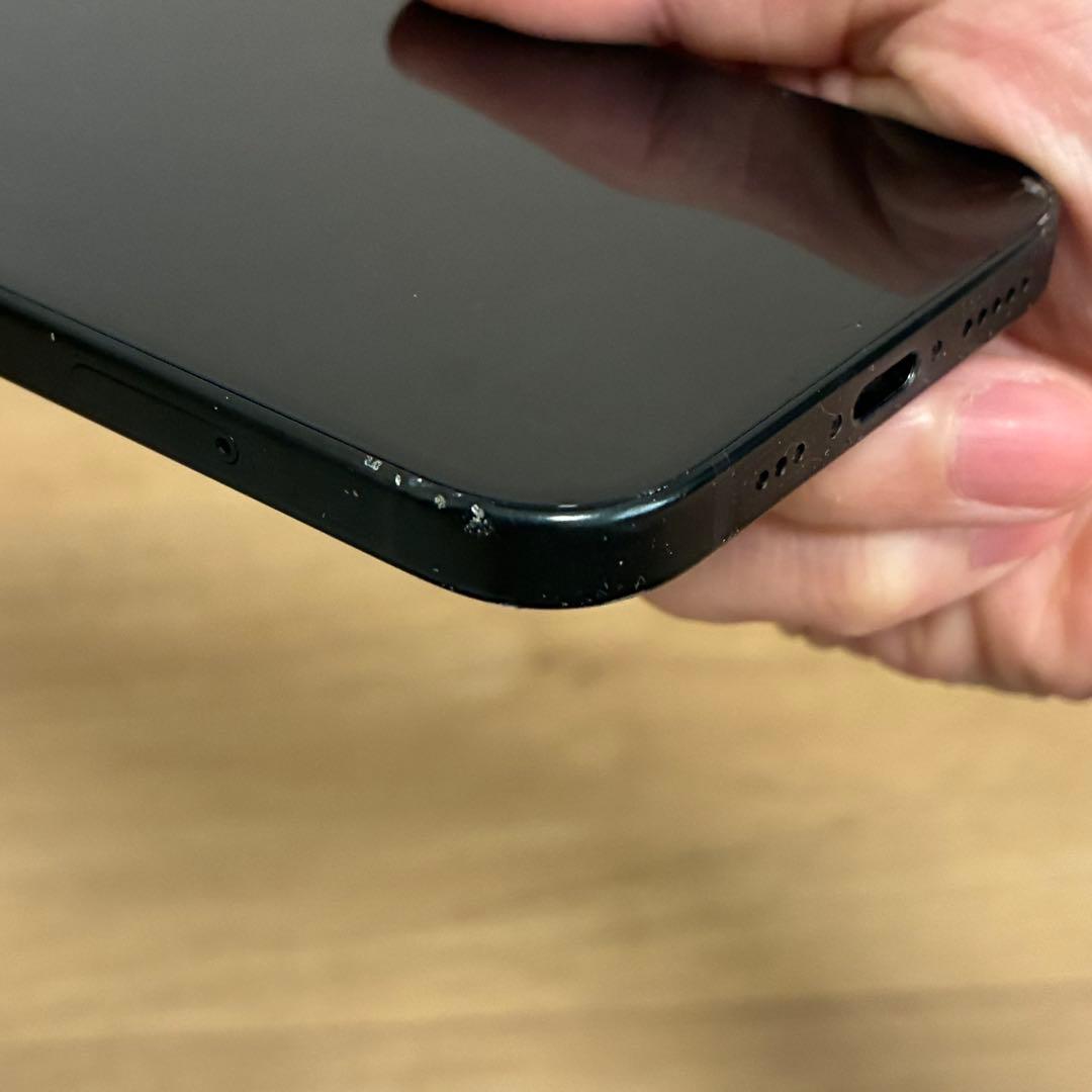 iPhone15 128GB ブラック 傷有 ESRケース付き