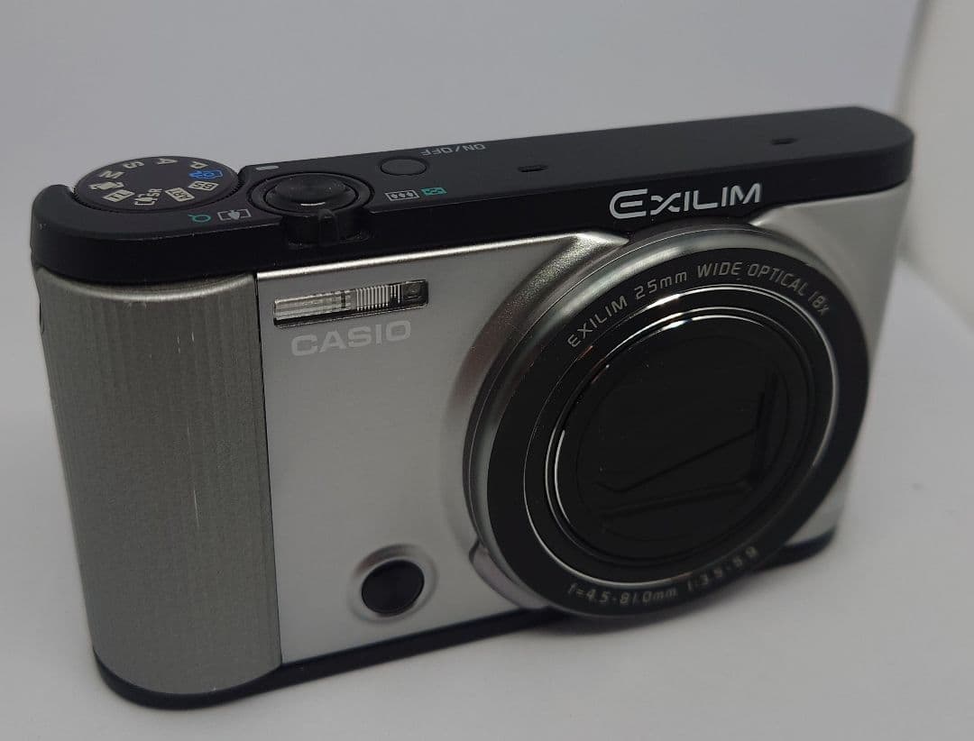 CASIO EX-ZR1600シルバー 自撮り対応 チルト液晶 18倍