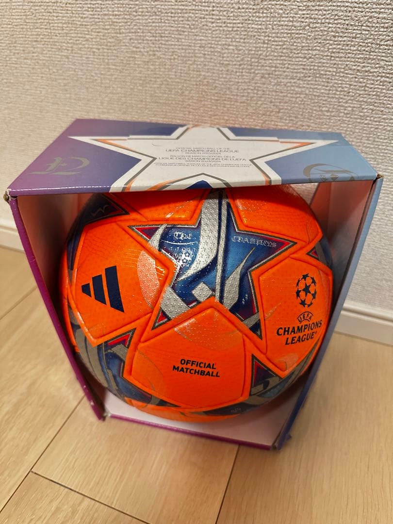 adidas UCL PRO WTR サッカーボール