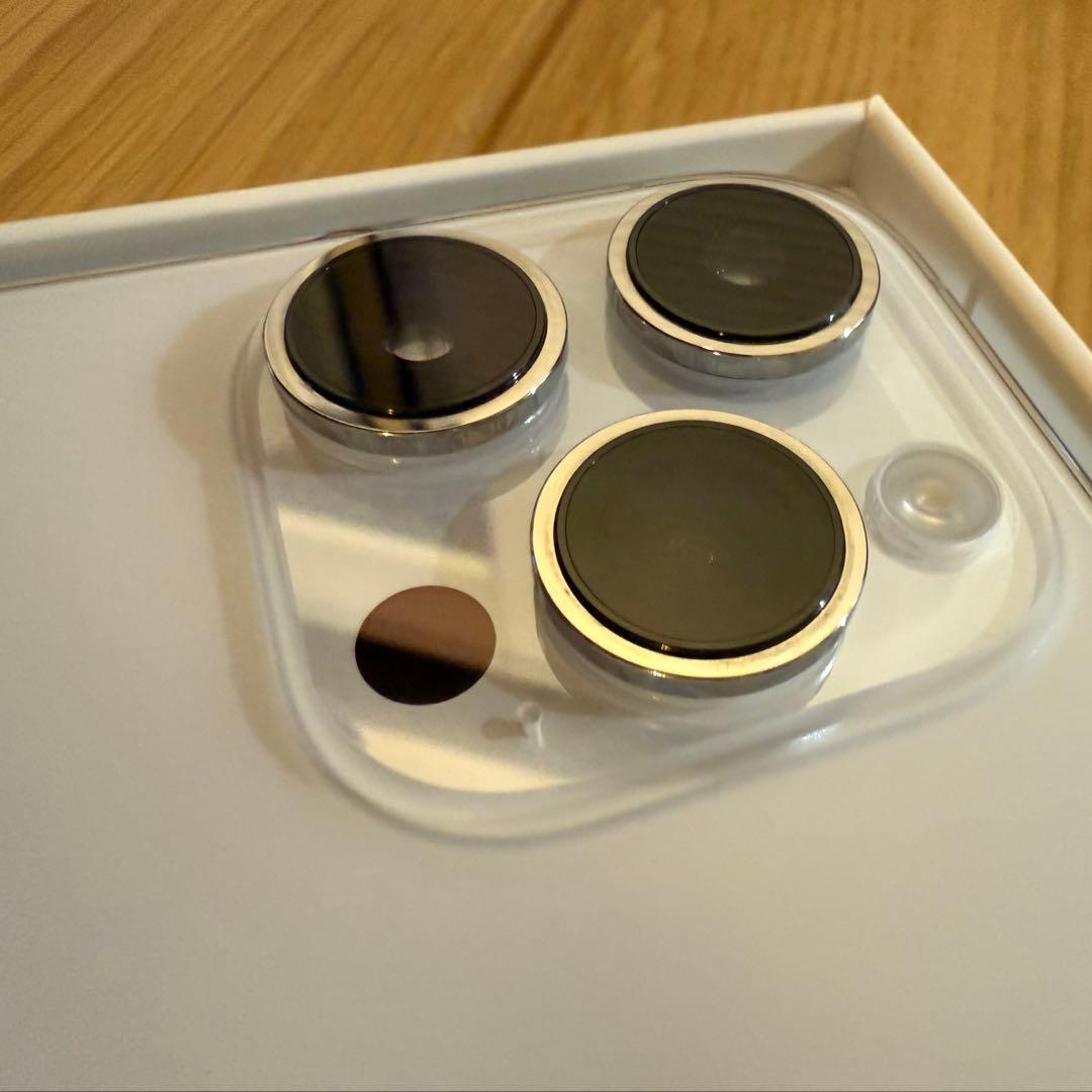 美品　Apple iPhone 14 Pro シルバー 本体 256GB