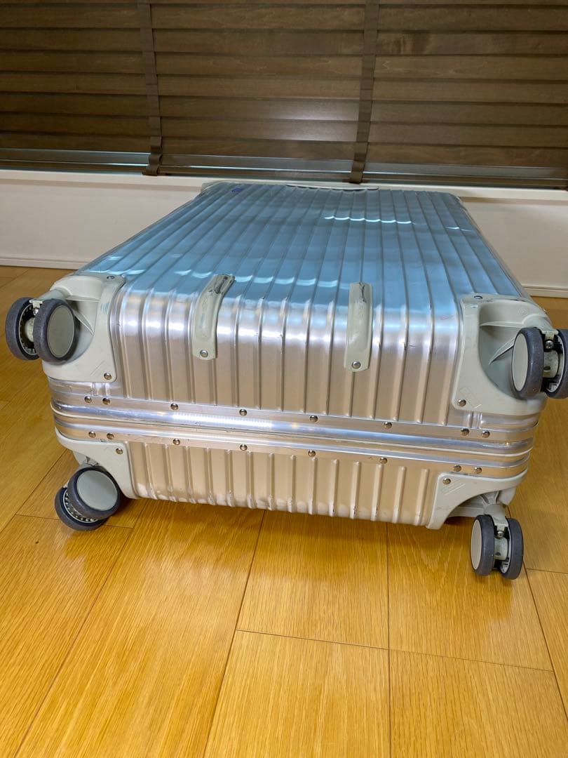 【廃盤】【レア】リモワ　RIMOWA 大型サイズ　おそらく104L