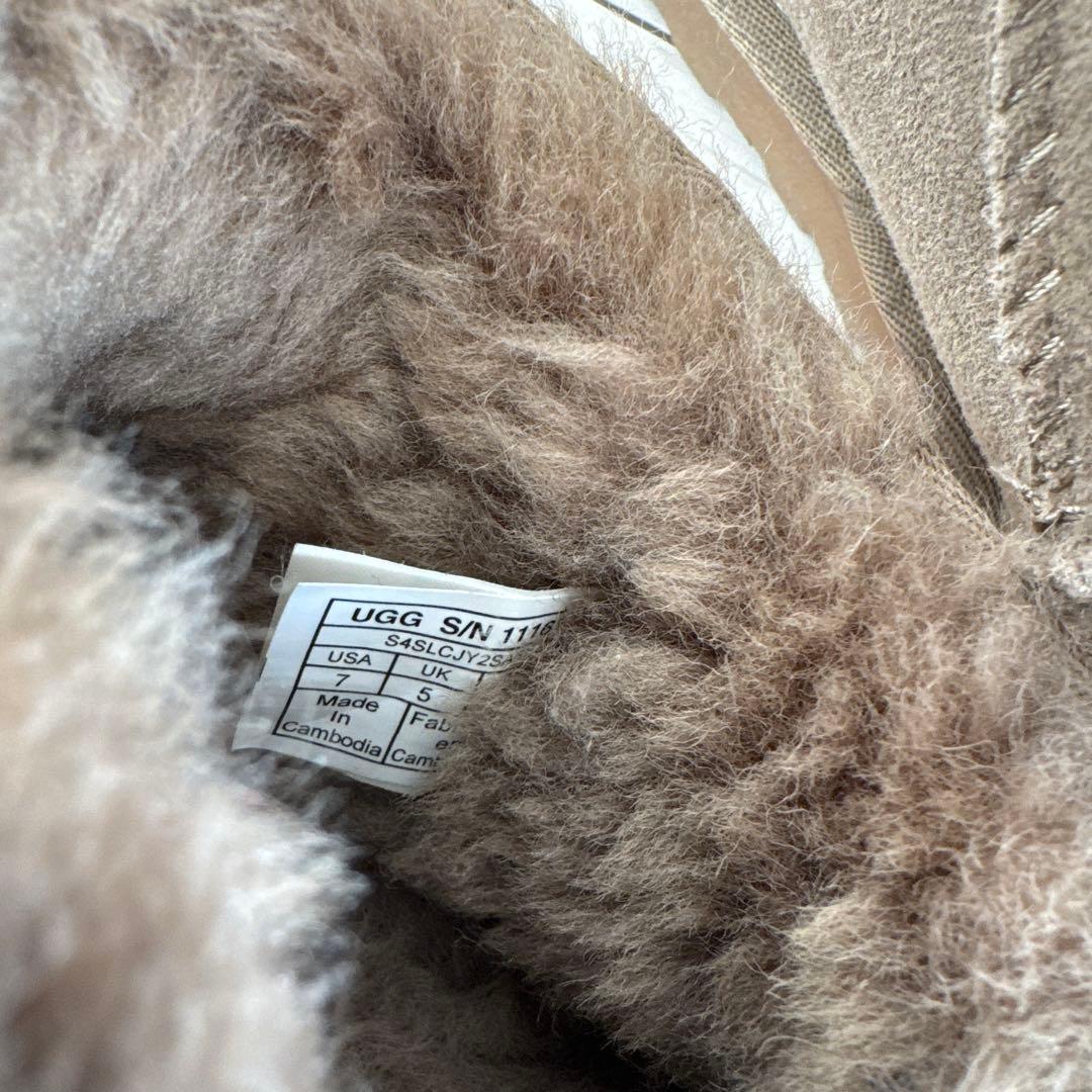 【美品】UGG クラシックウルトラミニ　 US7