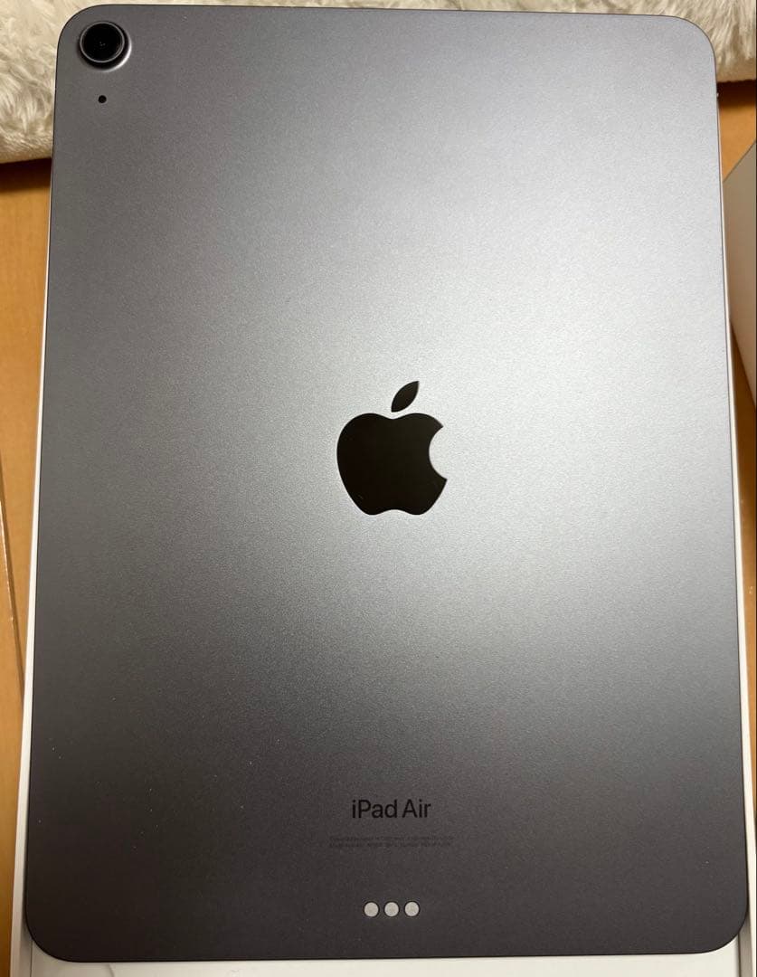 Apple iPad Air 第五世代Wi-Fiモデル64GB