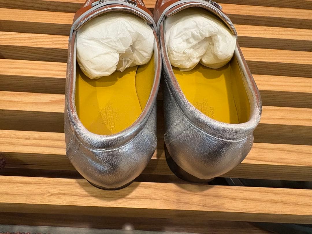 エルメス⭐︎モカシンパリシルバーレザーローファーH金具付き