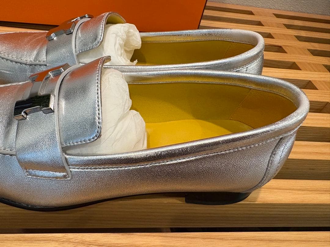 エルメス⭐︎モカシンパリシルバーレザーローファーH金具付き