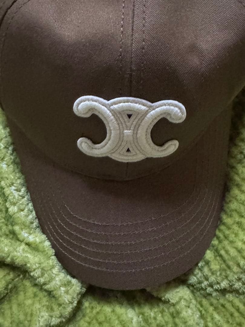 ブラウン刺繍ロゴベースボールキャップ