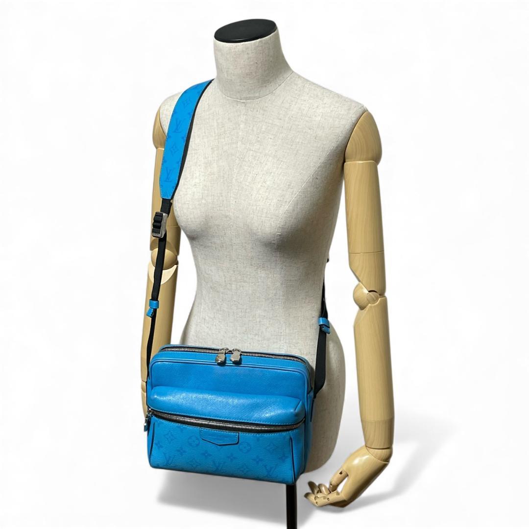 ルイヴィトン タイガラマ アウトドア・メッセンジャー ショルダーバッグ