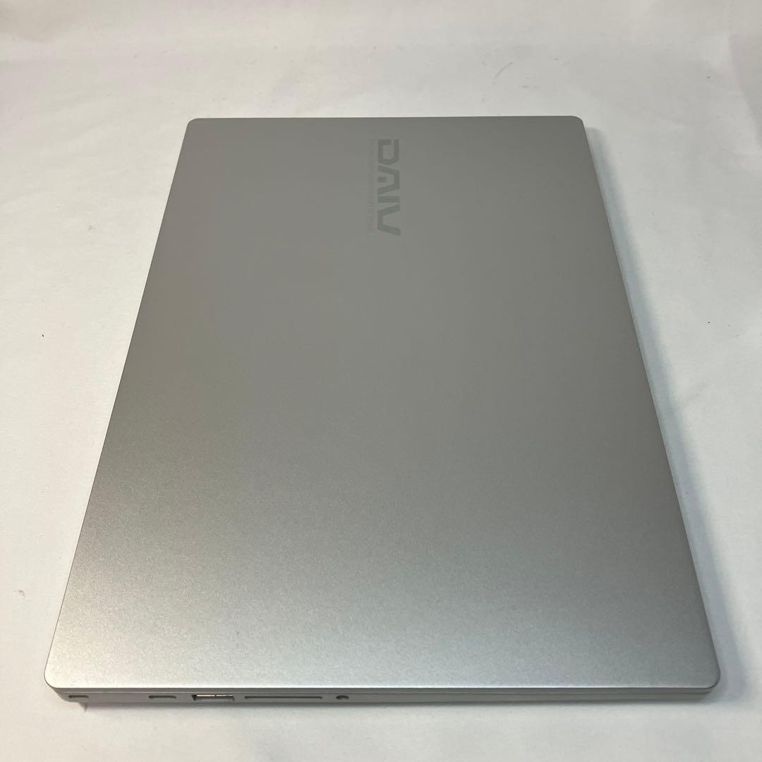 美品 DAIV Z4 13世代 i7 32GB 1TB WUXGA オフィス24
