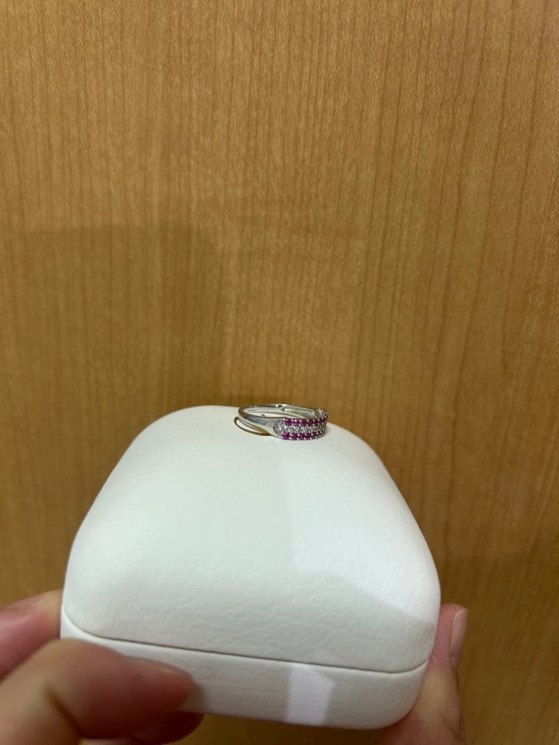 ルビーとダイアモンドの指輪