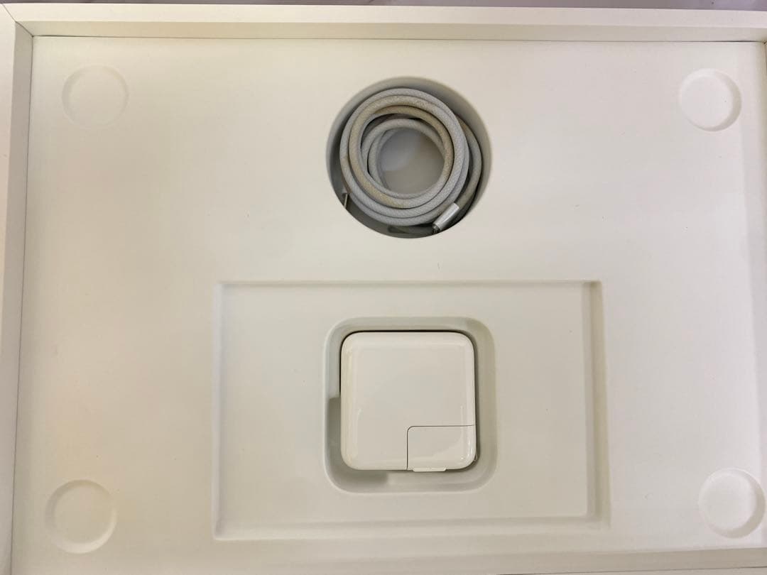 MacBook本体 MacBook AirM2 2022 FF43MKQV5Q A61216-7