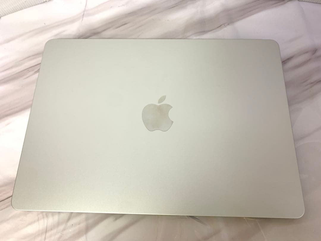MacBook本体 MacBook AirM2 2022 FF43MKQV5Q A61216-7