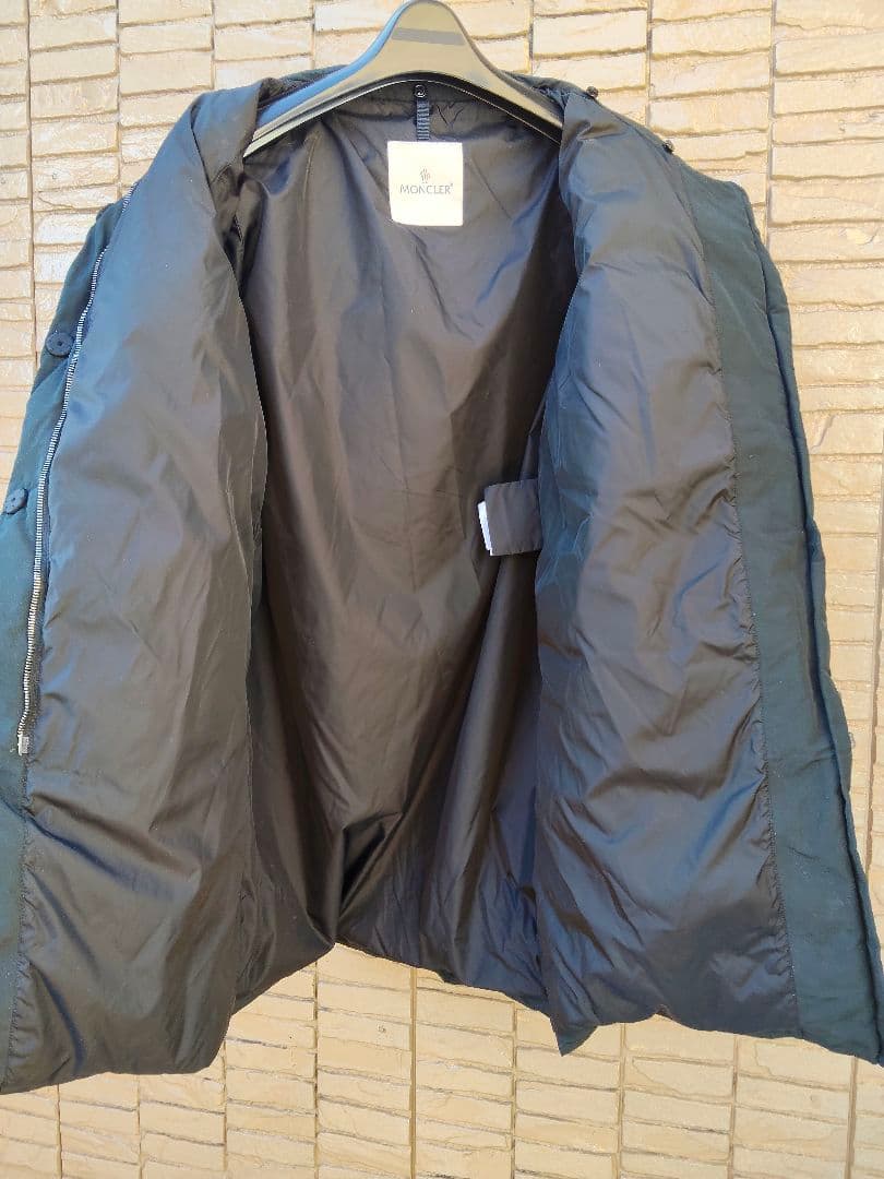 MONCLER　ファー付き黒ロングダウンジャケット