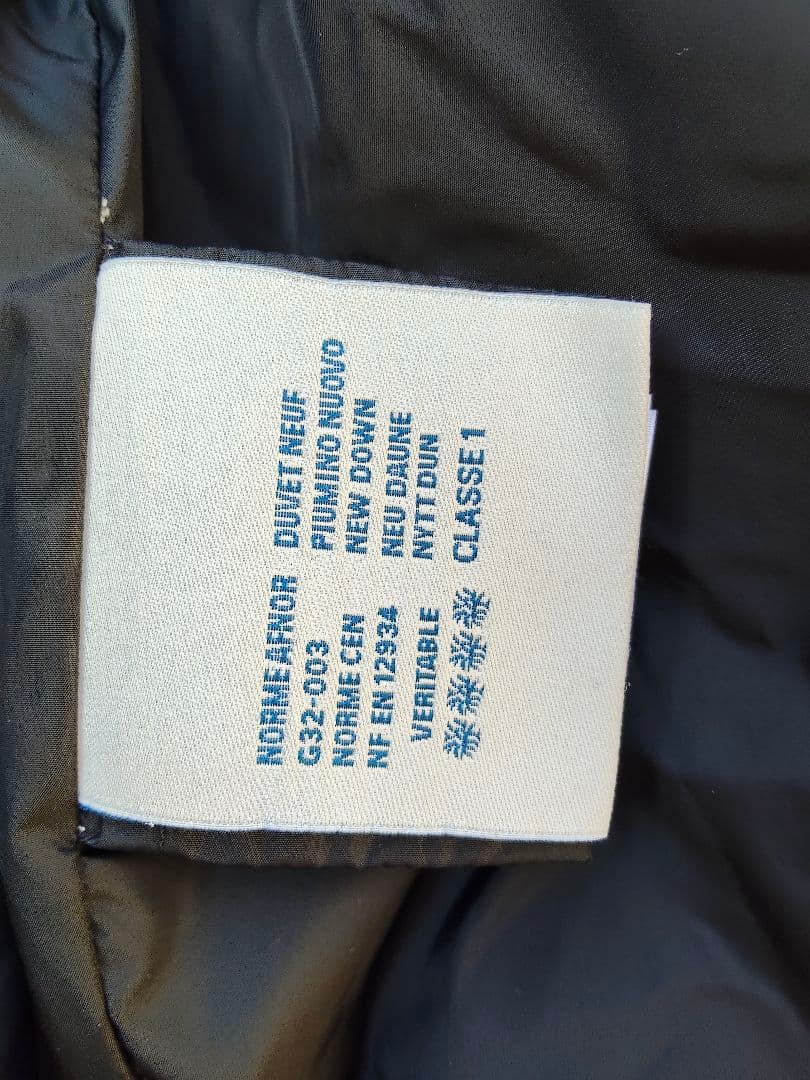 MONCLER　ファー付き黒ロングダウンジャケット