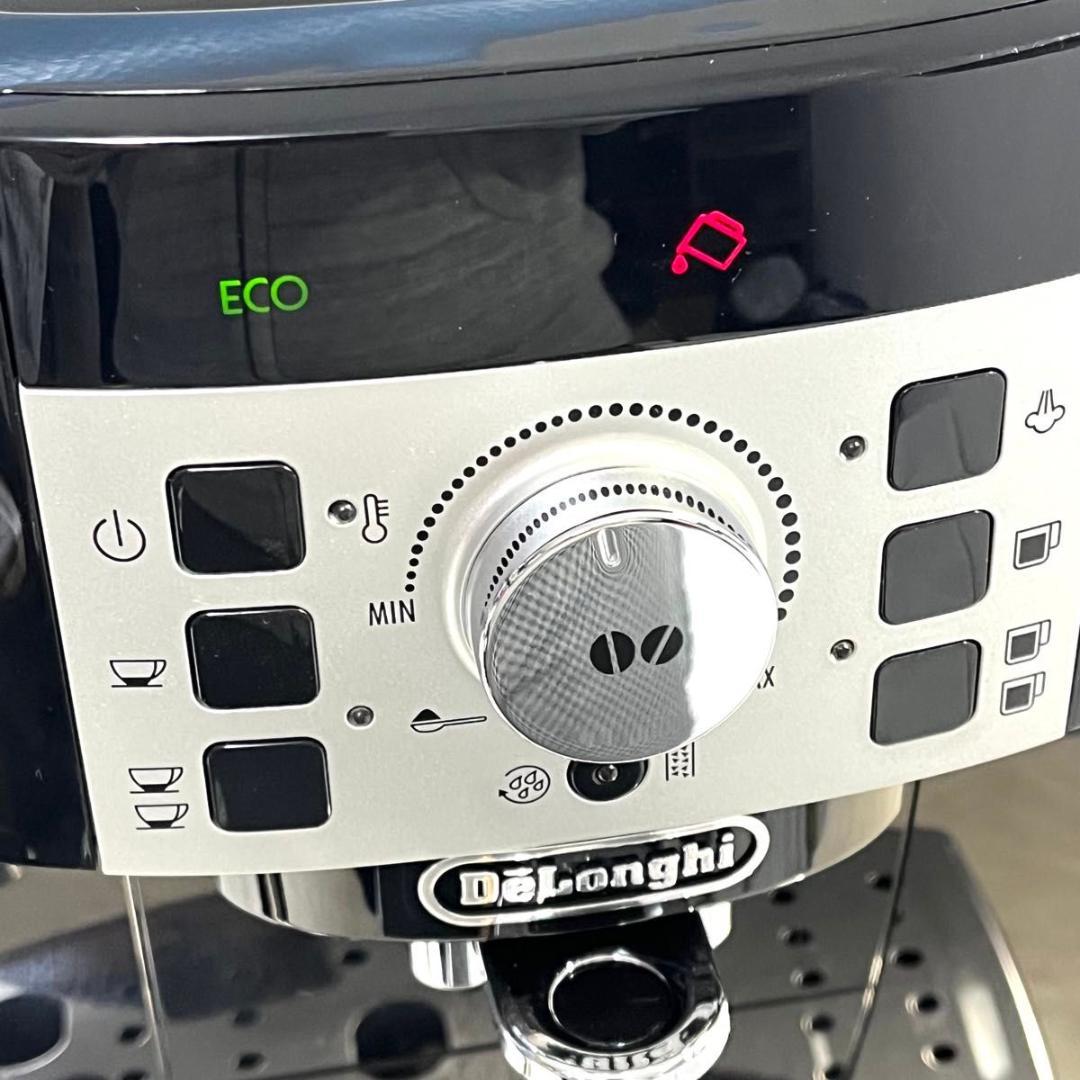 デロンギDe'Longhi マグニフィカS　ECAM22112B