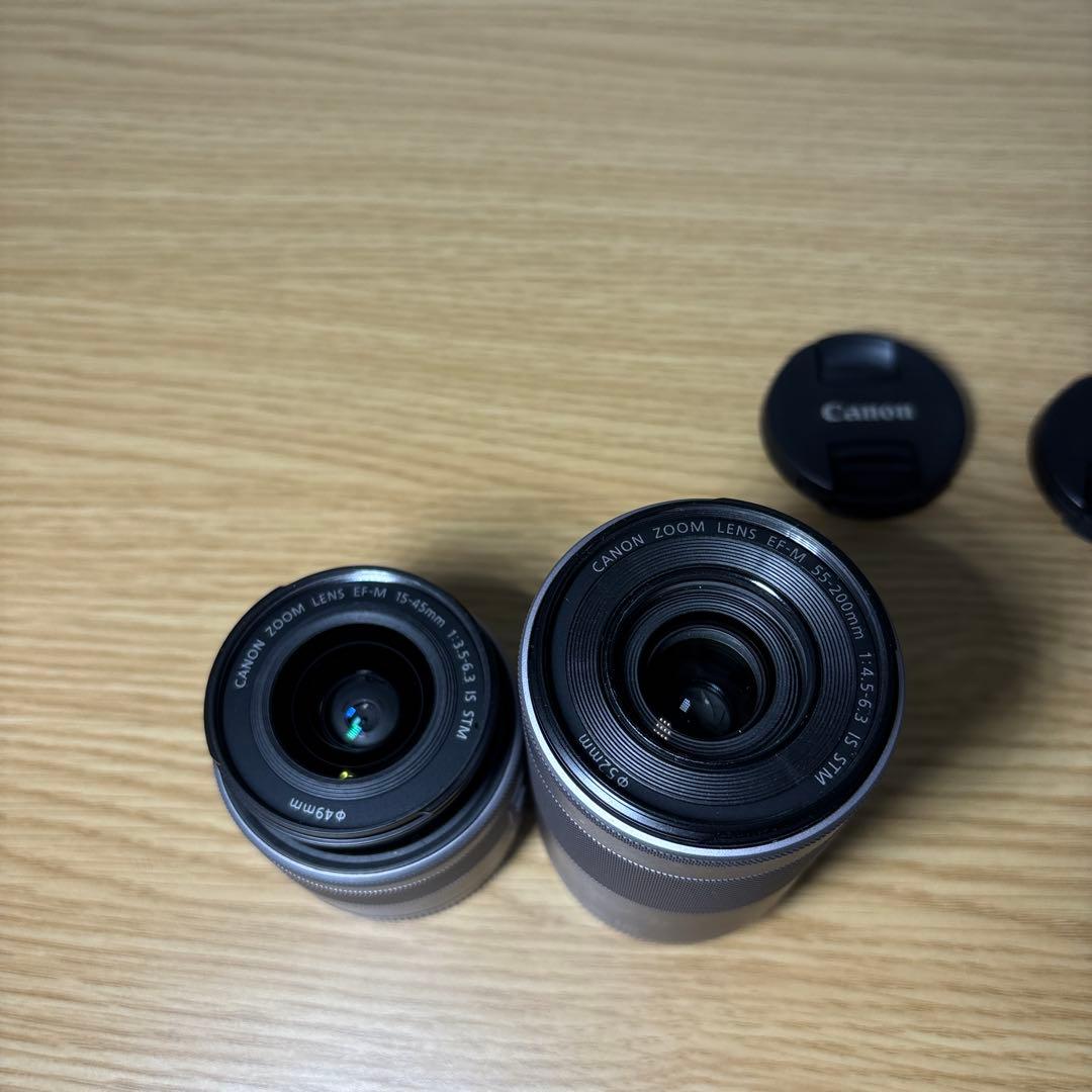 Canon EOS kiss M ダブルズームレンズキット ホワイト　おまけ付き