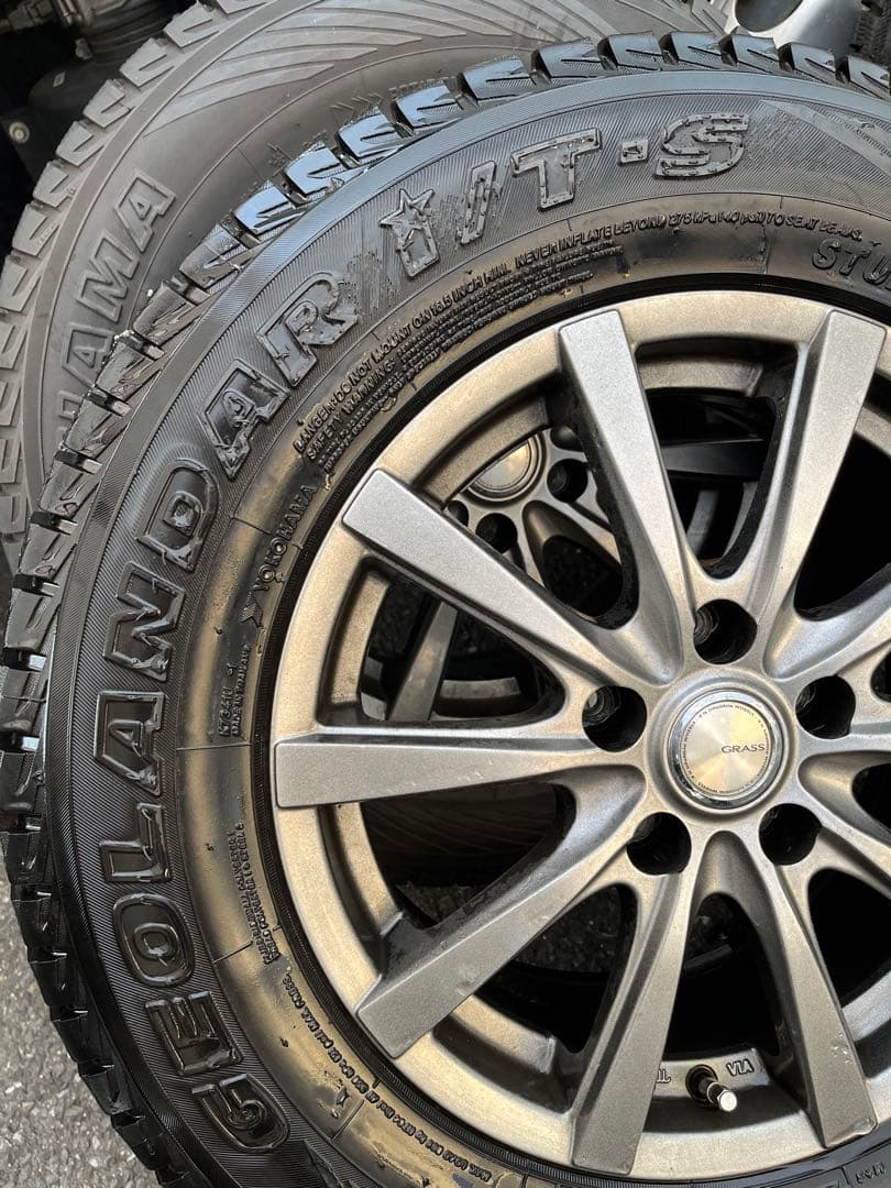 c*8様 ヨコハマ GEOLANDAR 215/70R16デリカ d5エクリプス