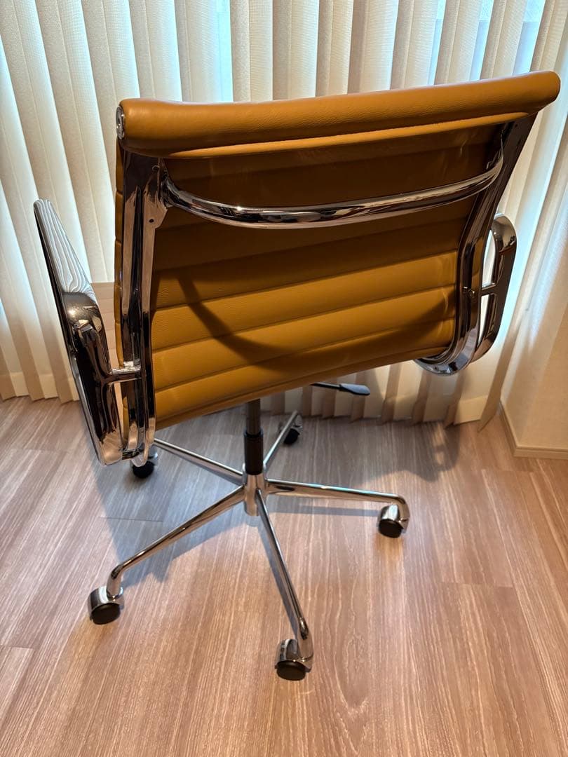 【週末最終セール】マネイジメント フラット チェア ライトブラウン