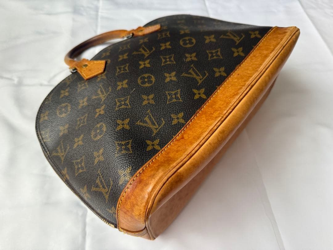 Louis Vuitton モノグラム アルマ　中古品