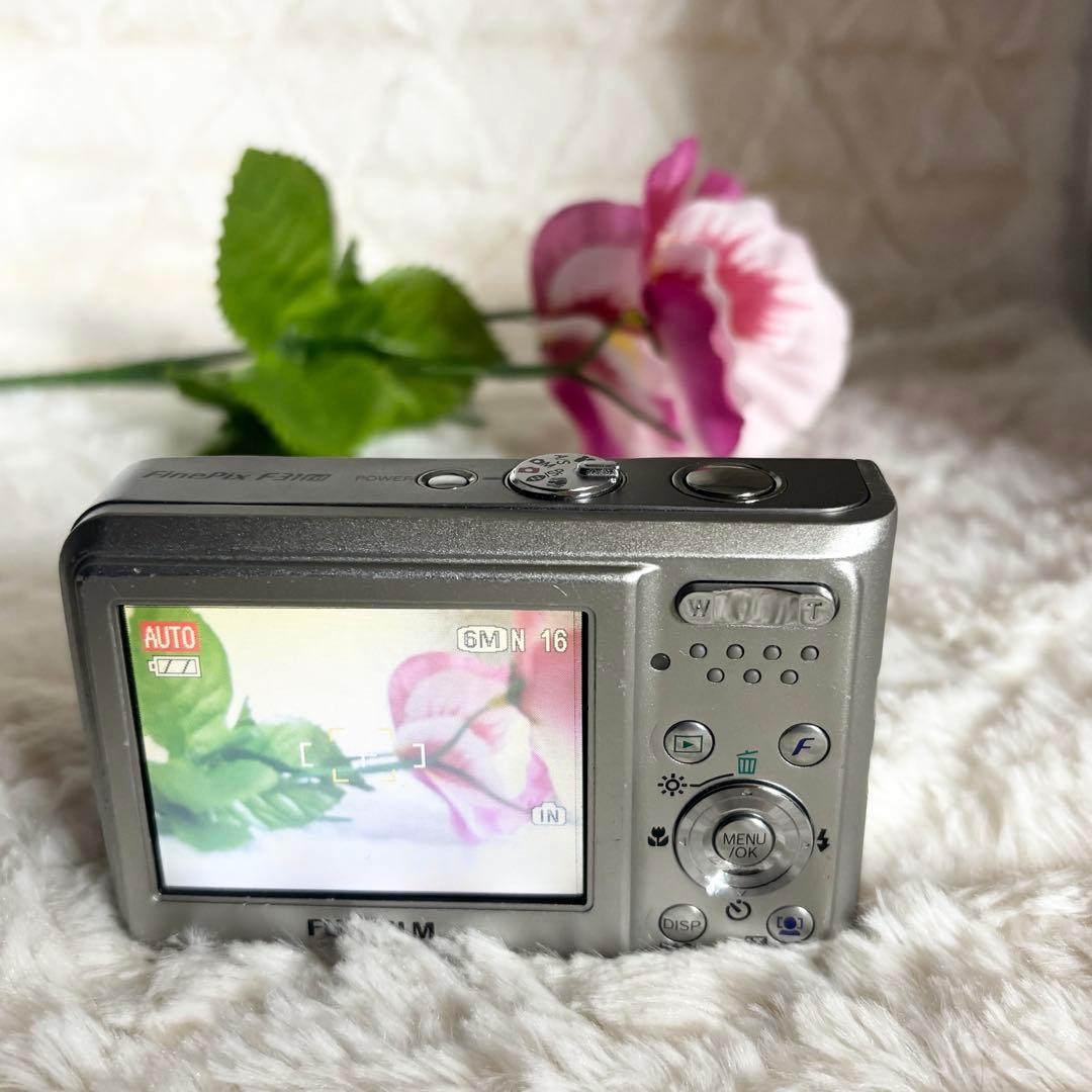 FUJIFILM FinePix F31fd シルバー 動作確認済み