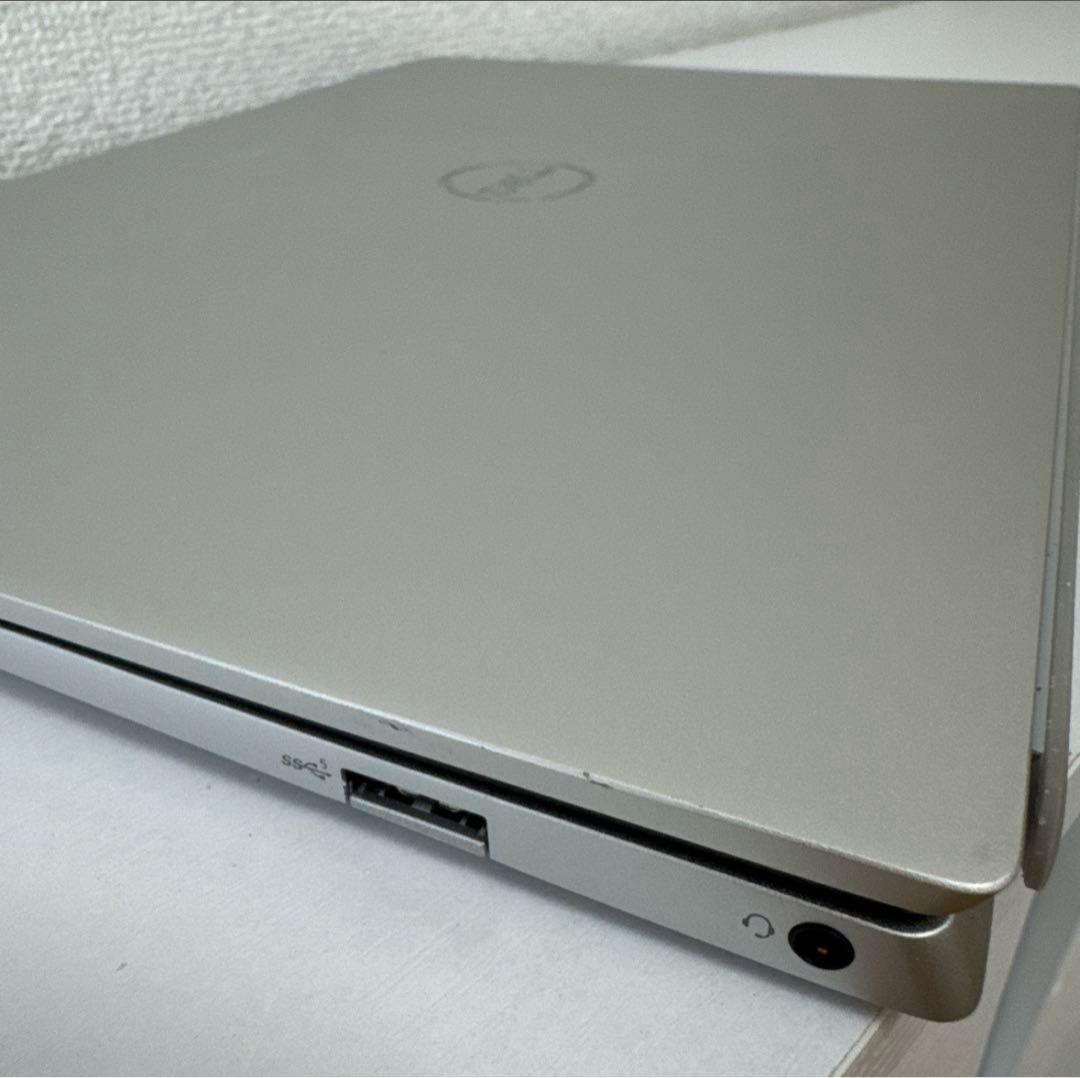 Windowsノート本体 Dell Inspiron 13 iCore7 16GB