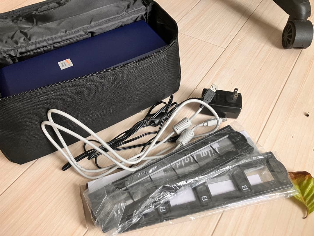 Plustek OpticFilm 8100 フィルムスキャナー