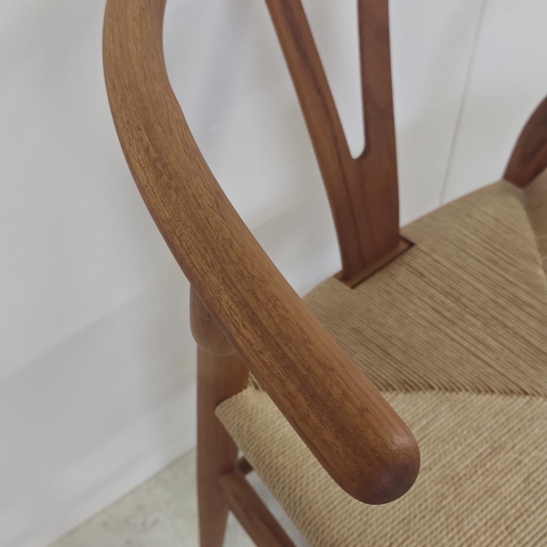 CH24 / Yチェア チーク材・オイル仕上げ SH45cm