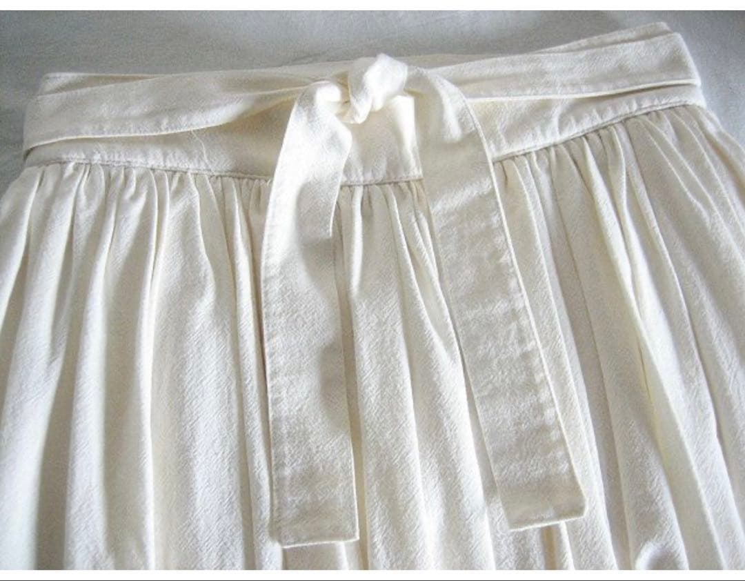 美品 charrita チャリータ マンタ生地 ベルトリボンギャザースカート