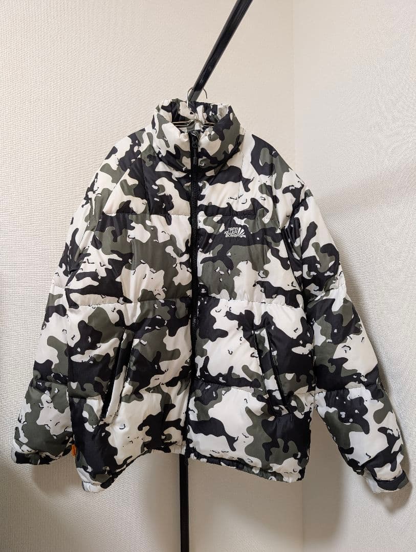 Tightbooth × Killer bong Urban camo down