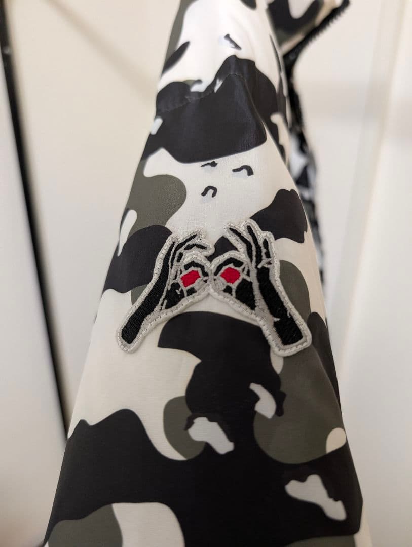 Tightbooth × Killer bong Urban camo down