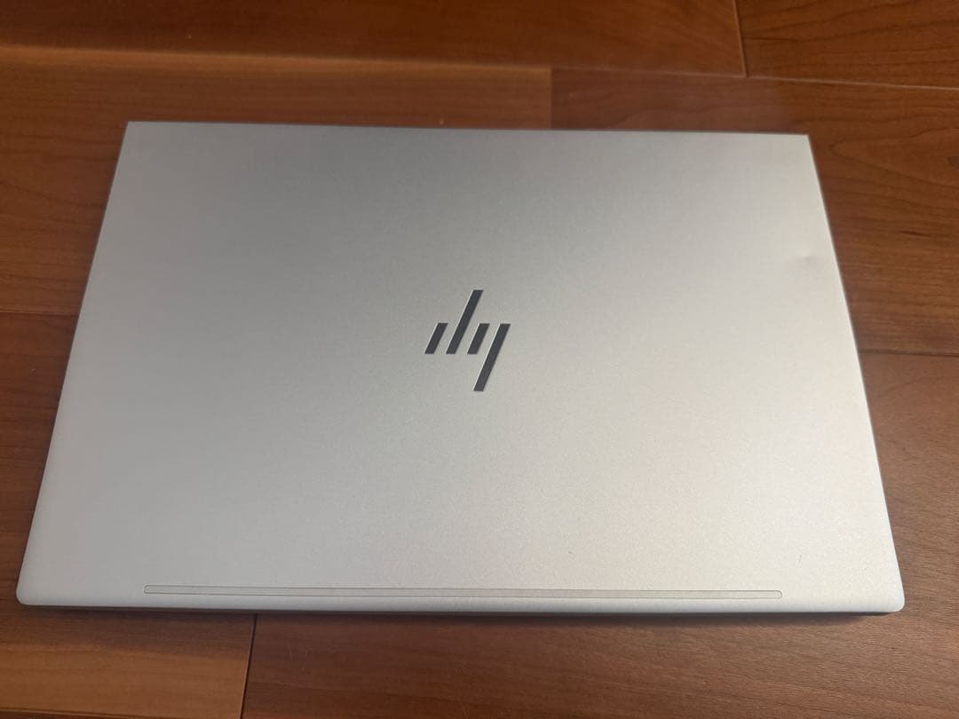 美品　HP EliteBook G10 Core i7 1335U