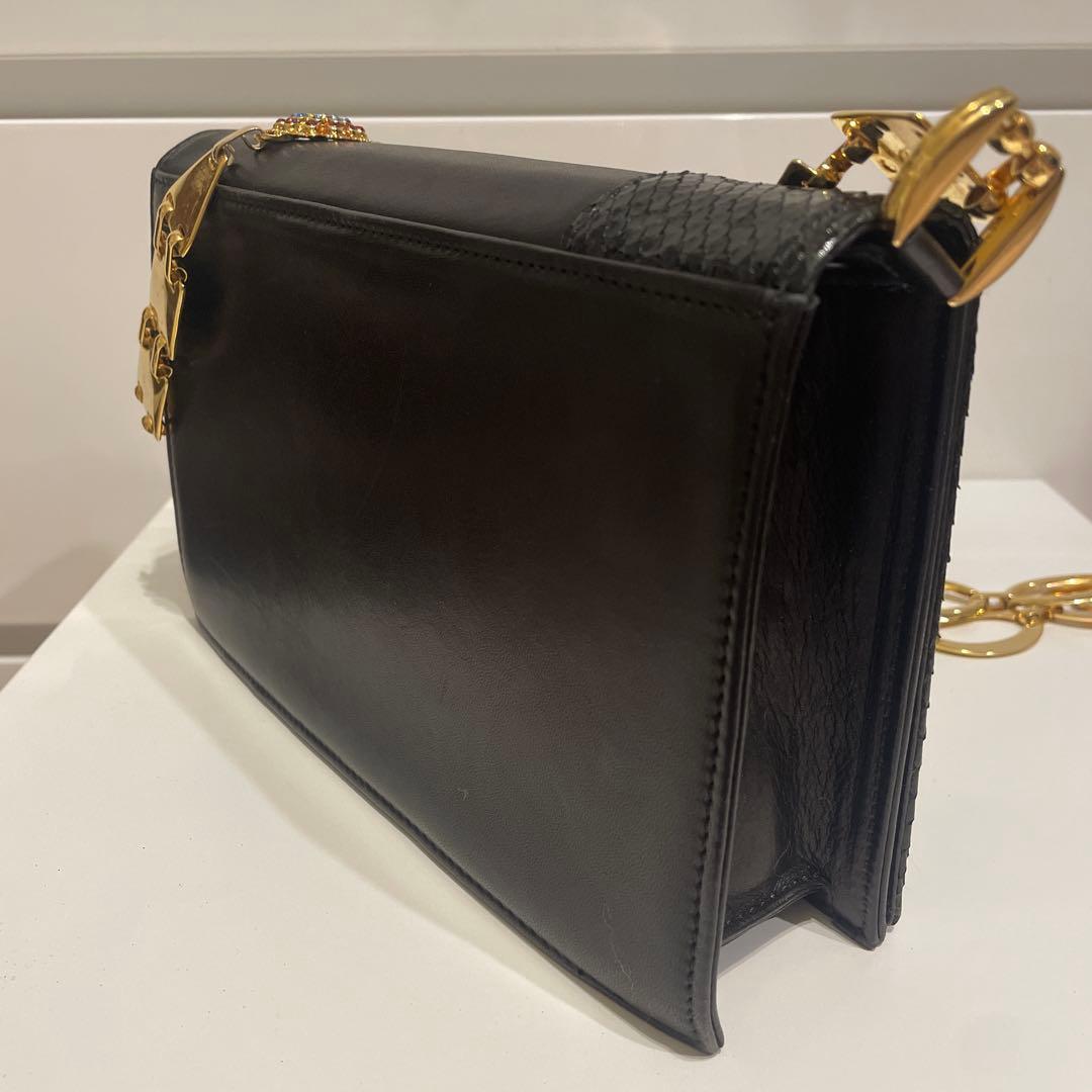 美品❣️ジャンニベルサーチェ　ラムレザーショルダーバック