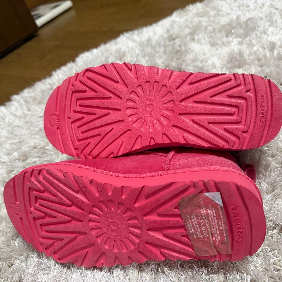 UGG ピンク ショートムートンブーツ